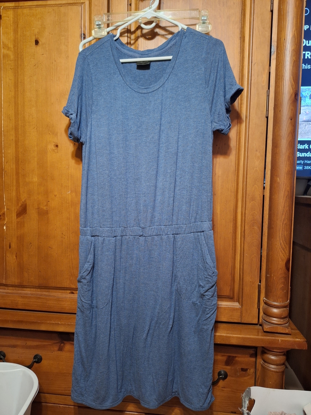 Classic Blue Midi Jersey Dress with Pockets